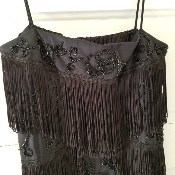 Little black FINGE dress - Picture 2 of 5